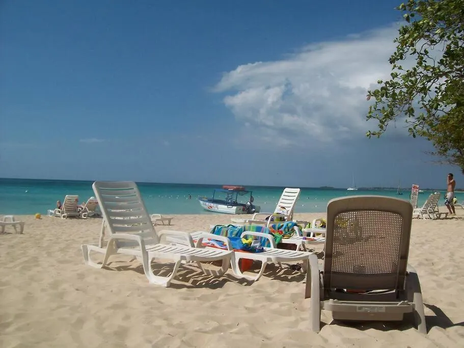 Studio Apt On 7 Mile Beach At Negril Beach Club 0*,  Jamaica